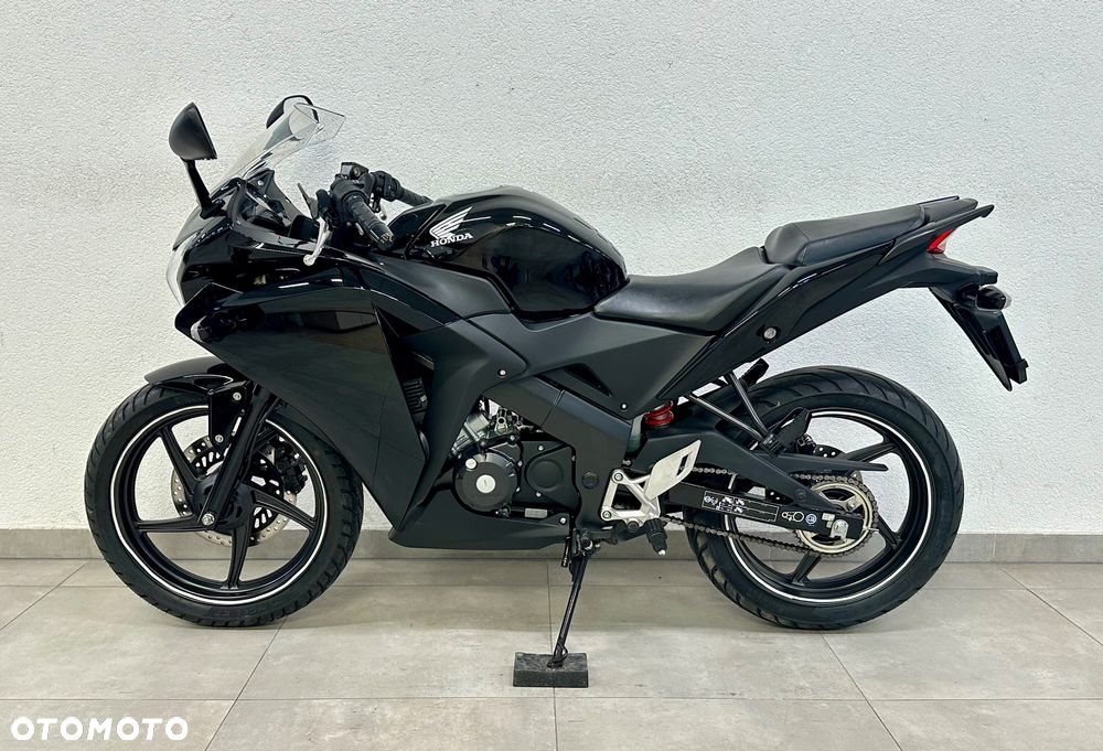 Honda CBR - 1