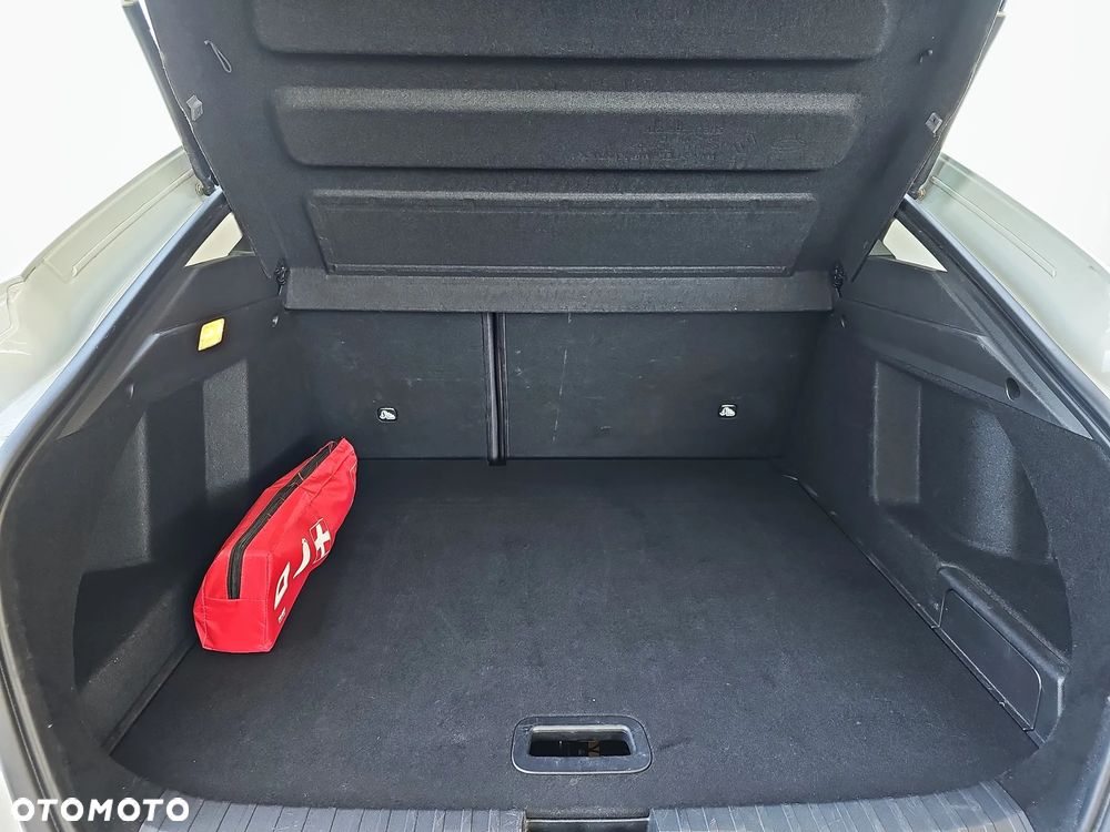 Renault Arkana 1.6 E-TECH Intens MMT - 38