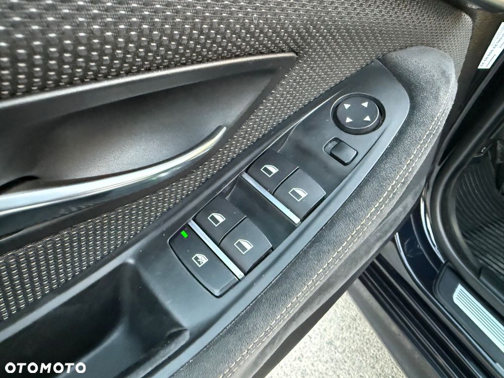 BMW Seria 5 525d xDrive - 21