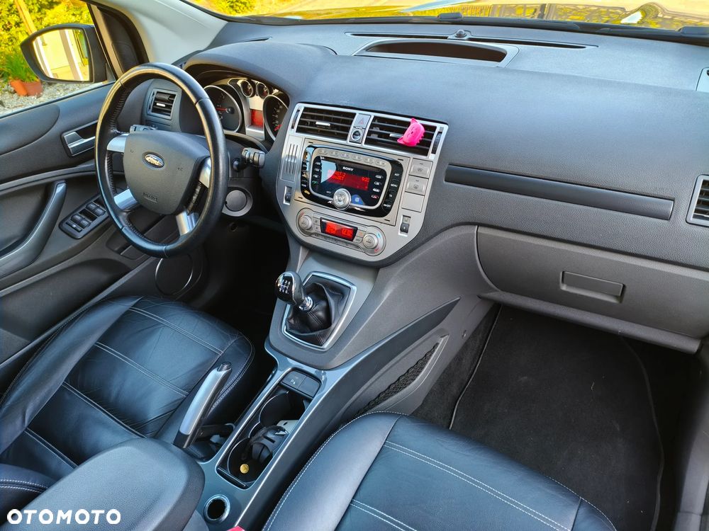 Ford Kuga 2.0 TDCi 2x4 Titanium - 19