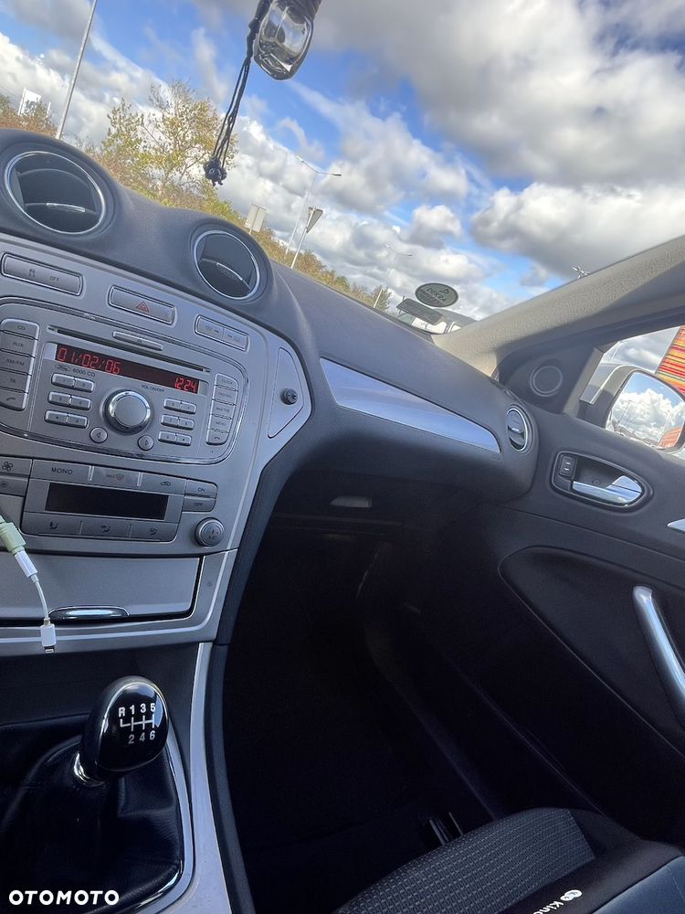 Ford Mondeo 1.8 TDCi Titanium - 29
