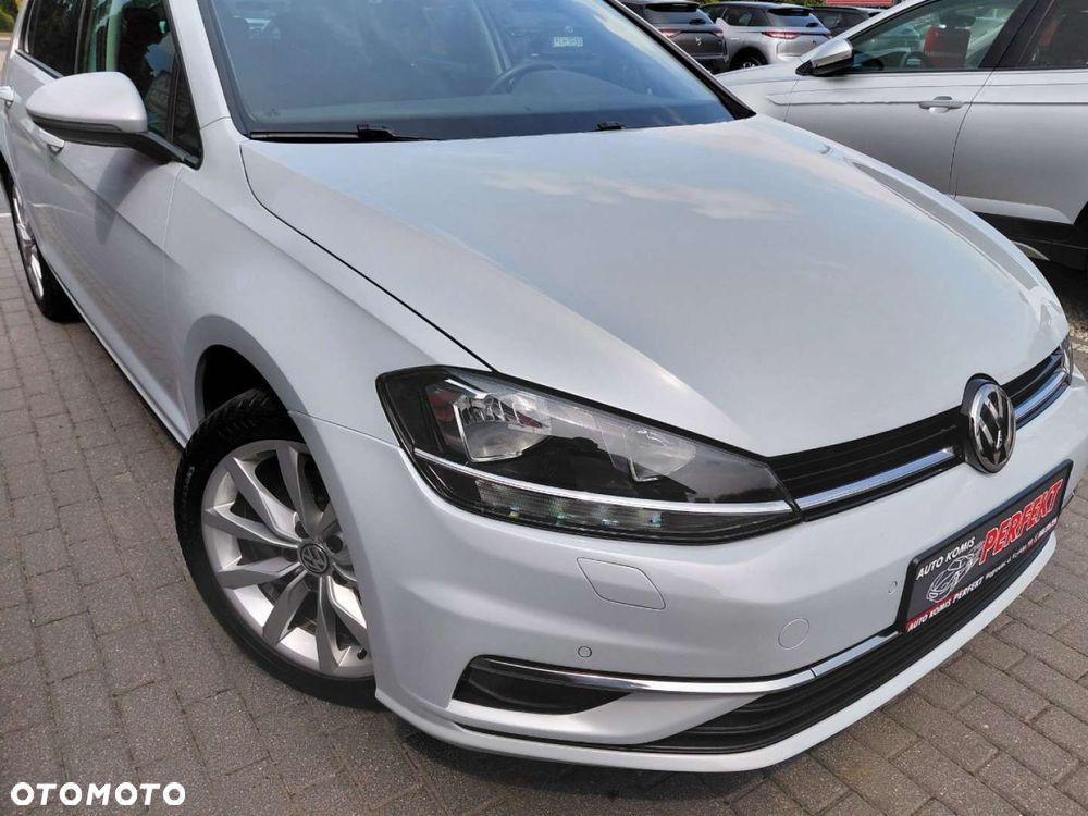 Volkswagen Golf - 5