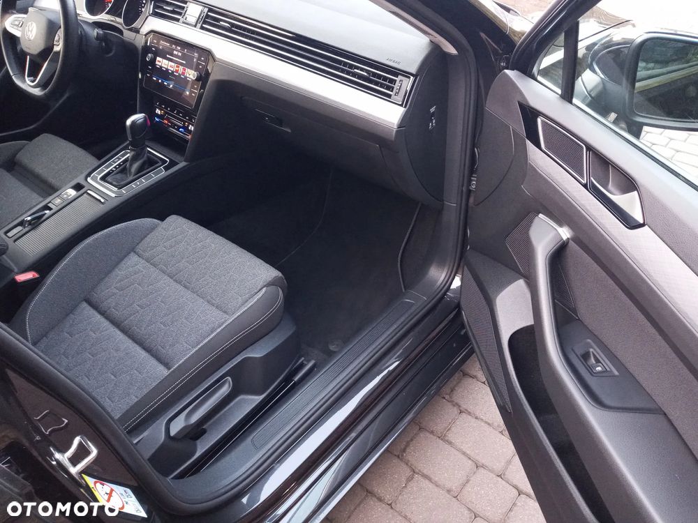 Volkswagen Passat 2.0 TSI Business DSG - 26