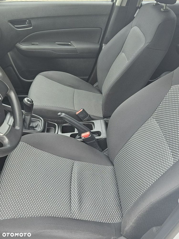 Suzuki Vitara - 12