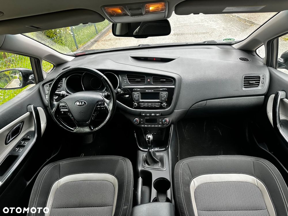 Kia Ceed 1.6 GDI Dream Team Edition - 7