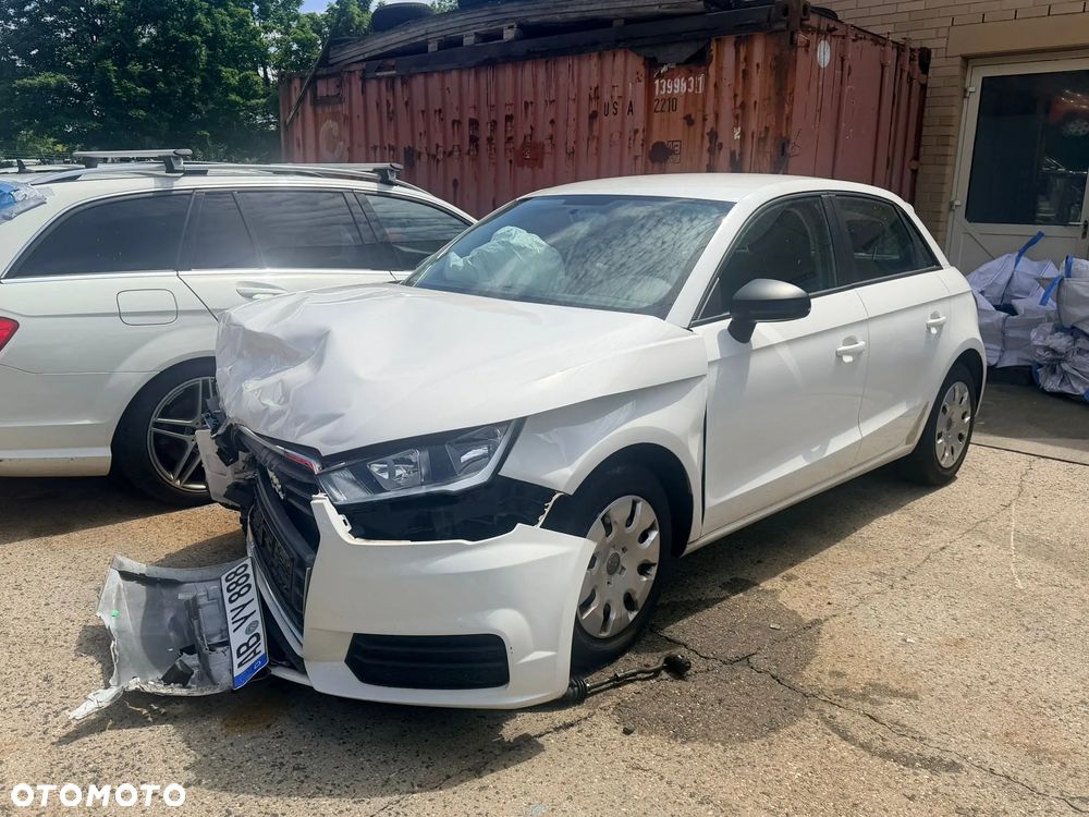 Audi A1 Sportback 1.0 TFSI ultra S tronic - 14