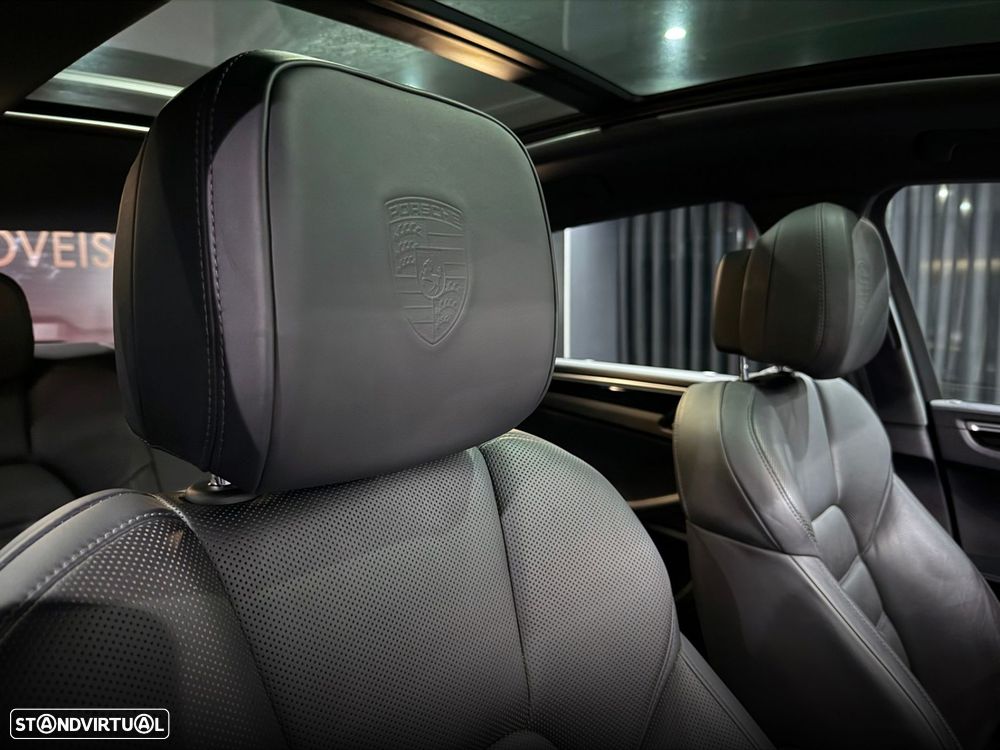 Porsche Macan S - 39