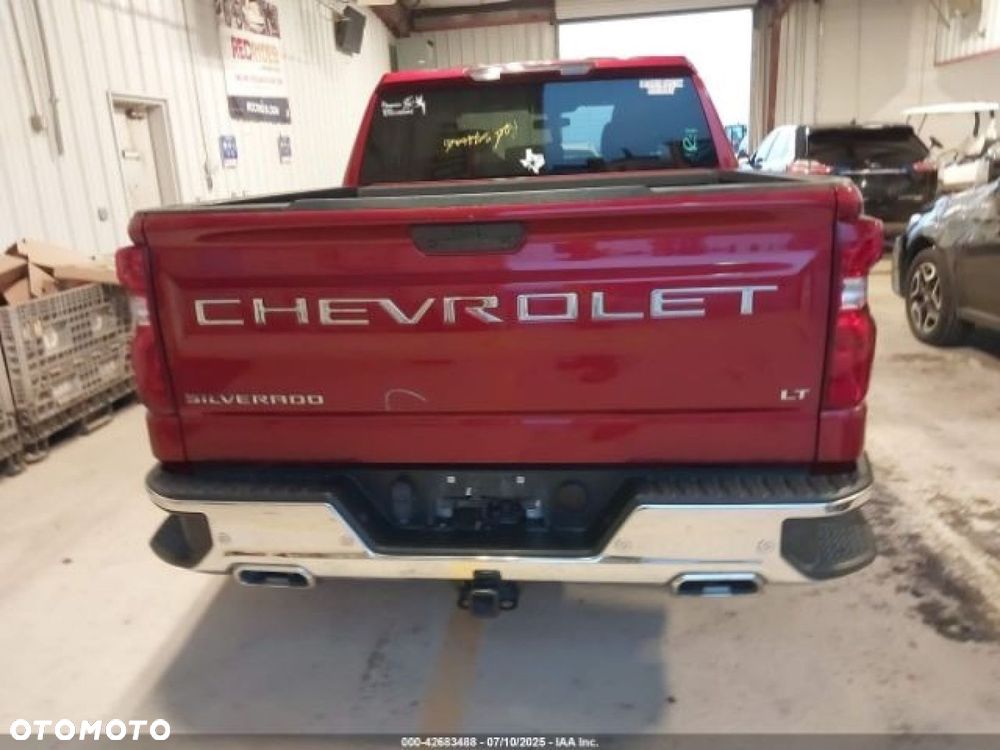 Chevrolet Silverado - 8