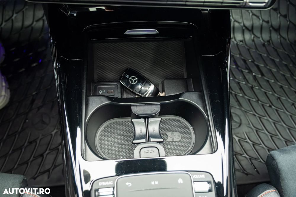 Mercedes-Benz A AMG 35 4Matic AMG Speedshift DCT 8G Lim. AMG Line Advanced Plus - 22