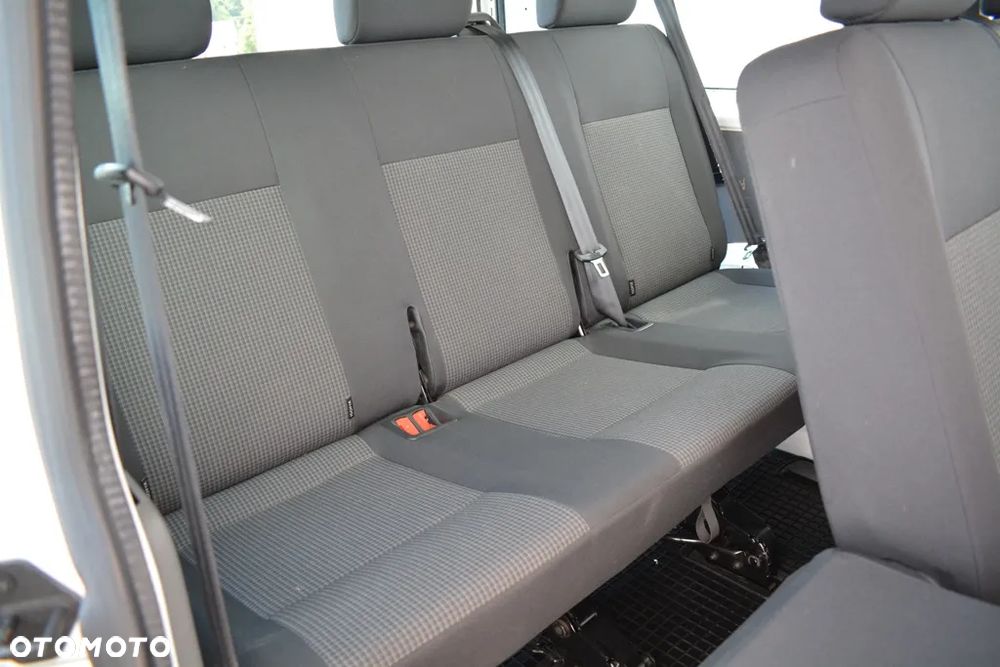 Volkswagen Transporter Kombi T6.1 TDI L1H1 - 23