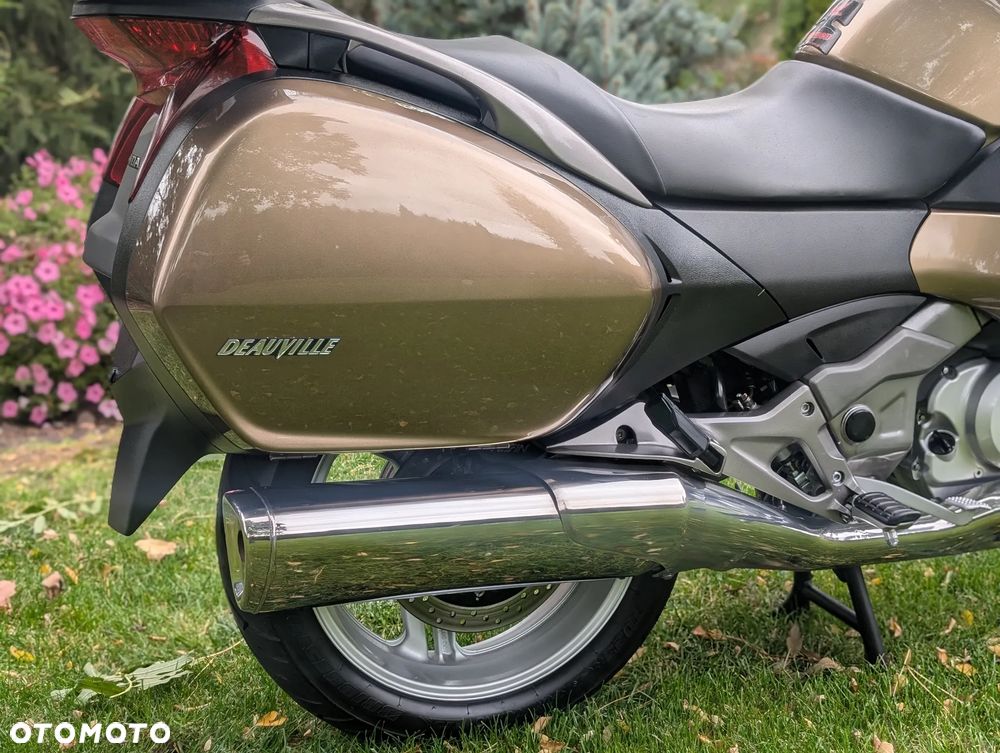 Honda Deauville - 23