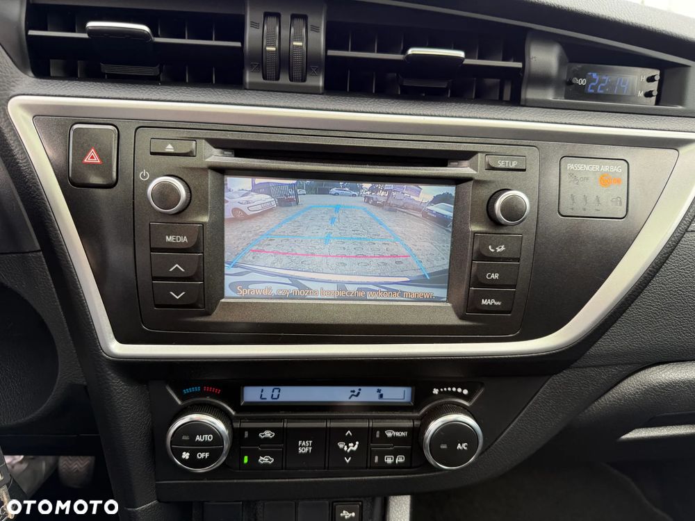 Toyota Auris - 19