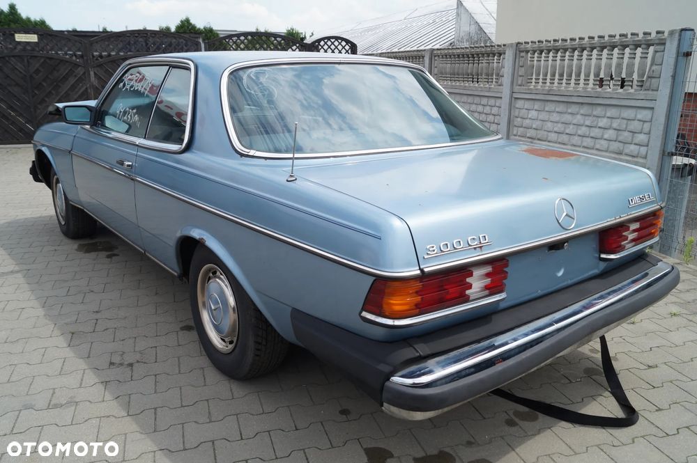Mercedes-Benz W123 - 9