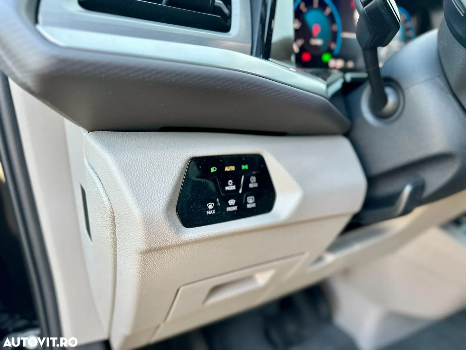 Volkswagen Multivan 2.0 TDI DSG 110KW Life - 18