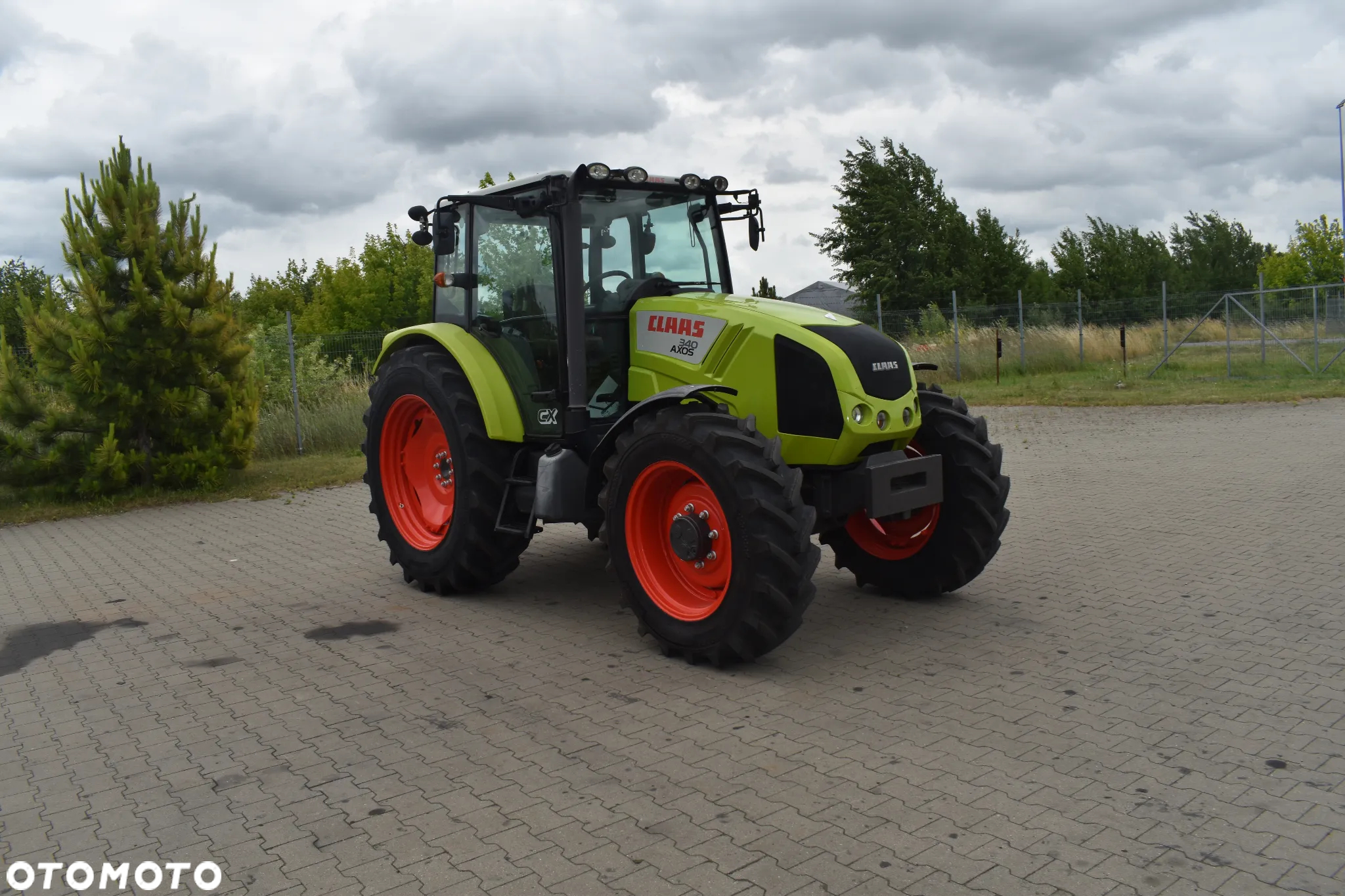Claas Axos 340 CX - 10