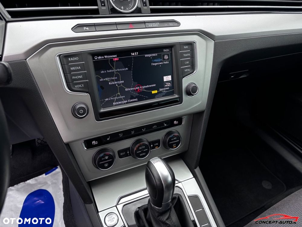 Volkswagen Passat 2.0 TDI BMT Highline DSG - 27