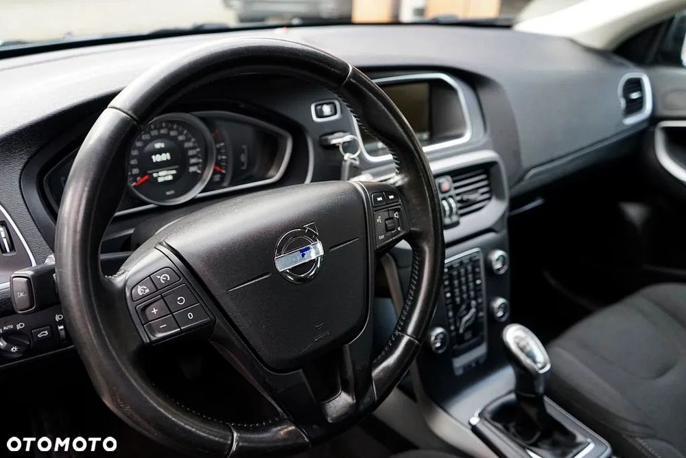 Volvo V40 D2 - 21