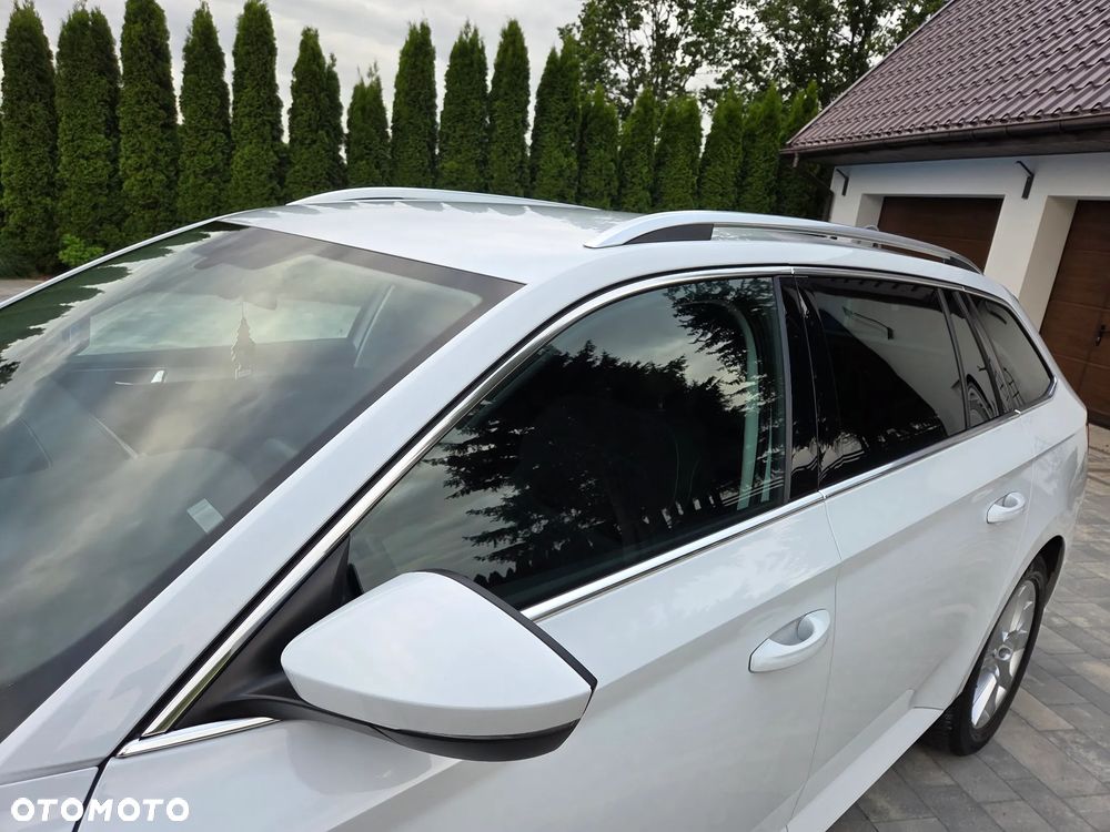 Skoda Superb 2.0 TDI SCR Ambition DSG - 18