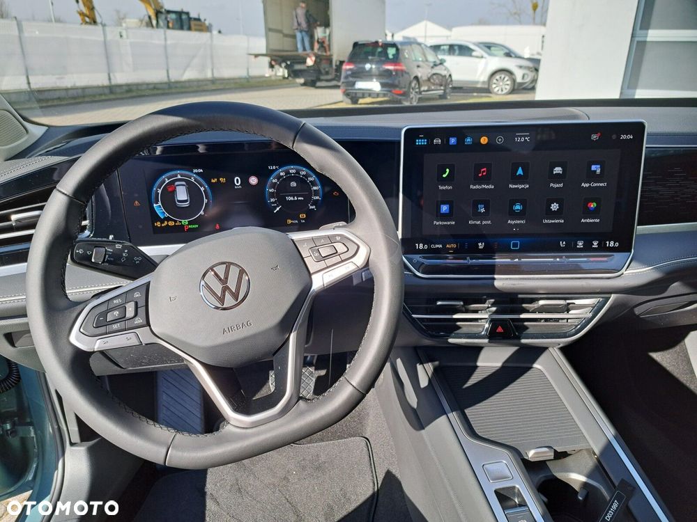 Volkswagen Passat - 18