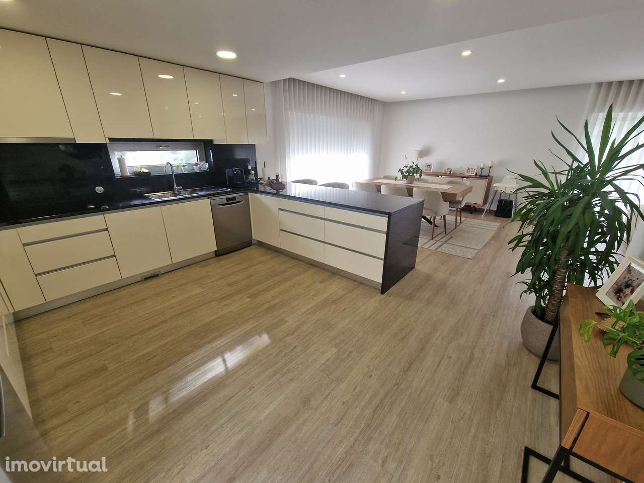 EXCLUSIVO FANTÁSTICO NEGÓCIO - MORADIA V4 com piscina | Lobão - Grande imagem: 2/48