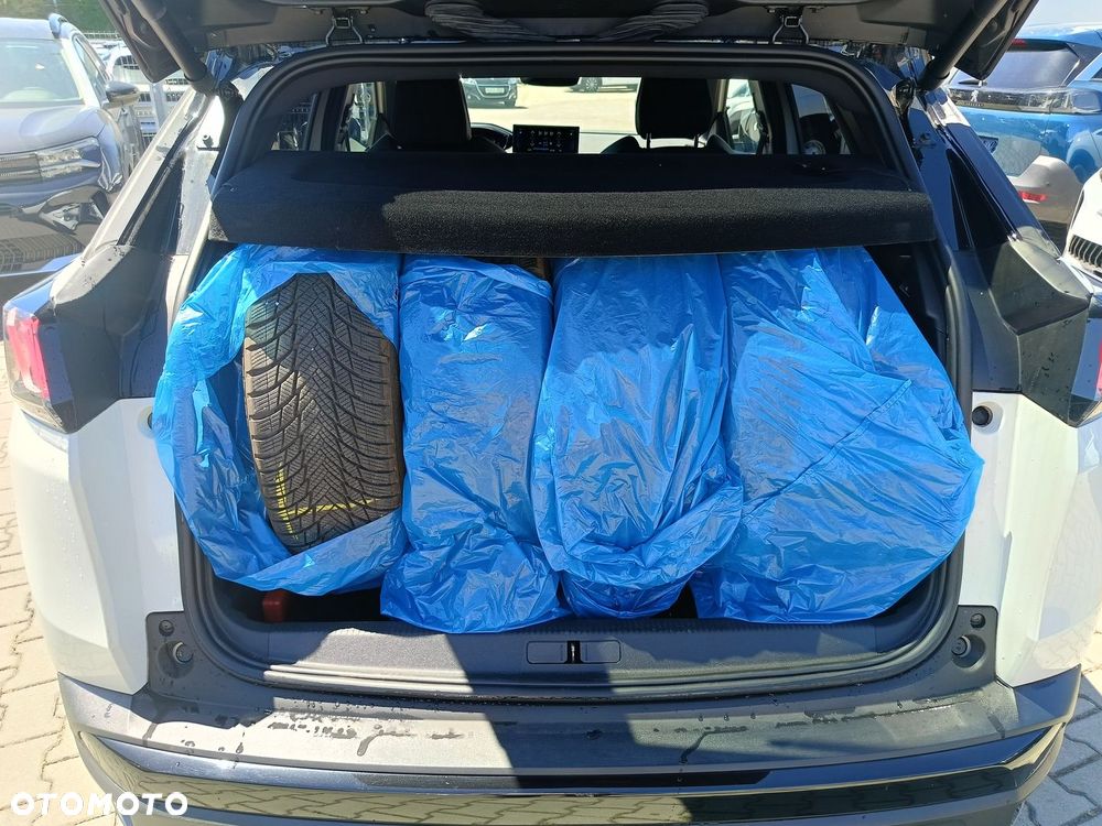 Peugeot 3008 1.2 PureTech GT S&S EAT8 - 11