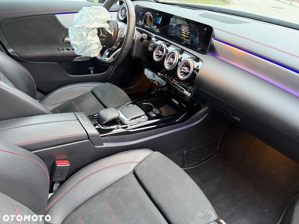 Mercedes-Benz CLA AMG 35 4-Matic 7G-DCT - 15