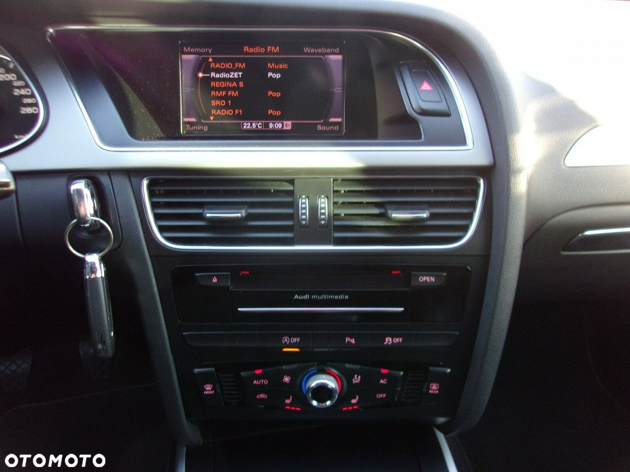 Audi A4 Avant 2.0 TDI DPF S line Sportpaket - 20