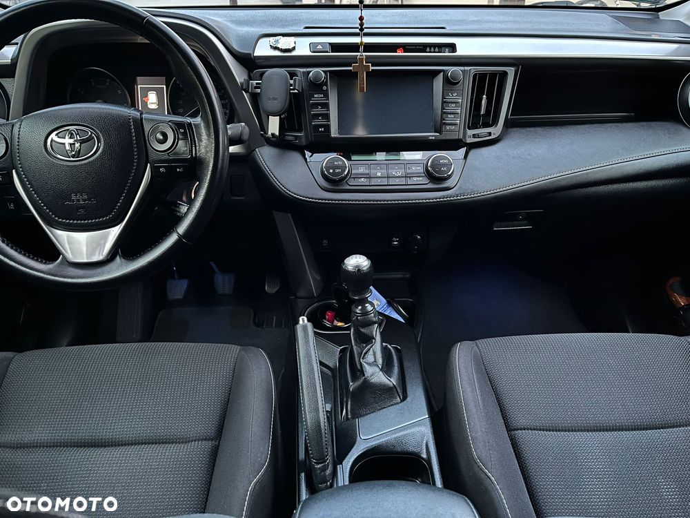 Toyota RAV4 2.0 D-4D Active 4x2 - 8