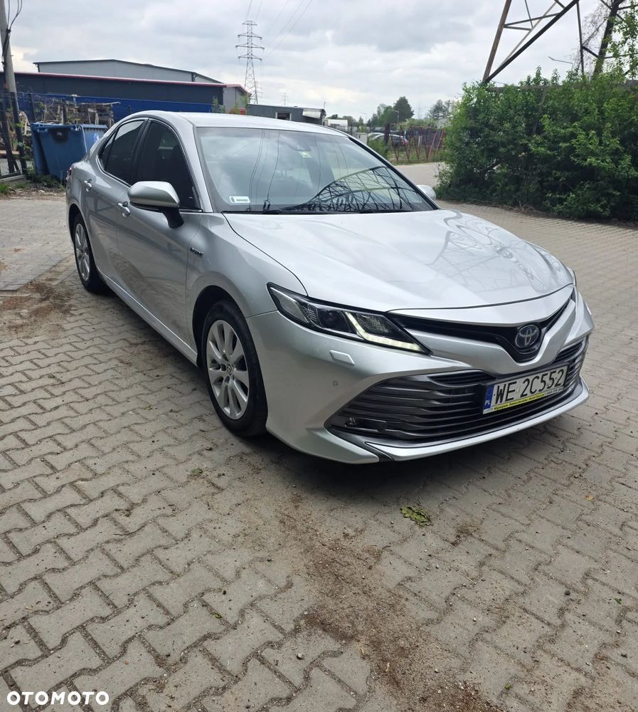 Toyota Camry 2.5 Hybrid Comfort CVT - 1