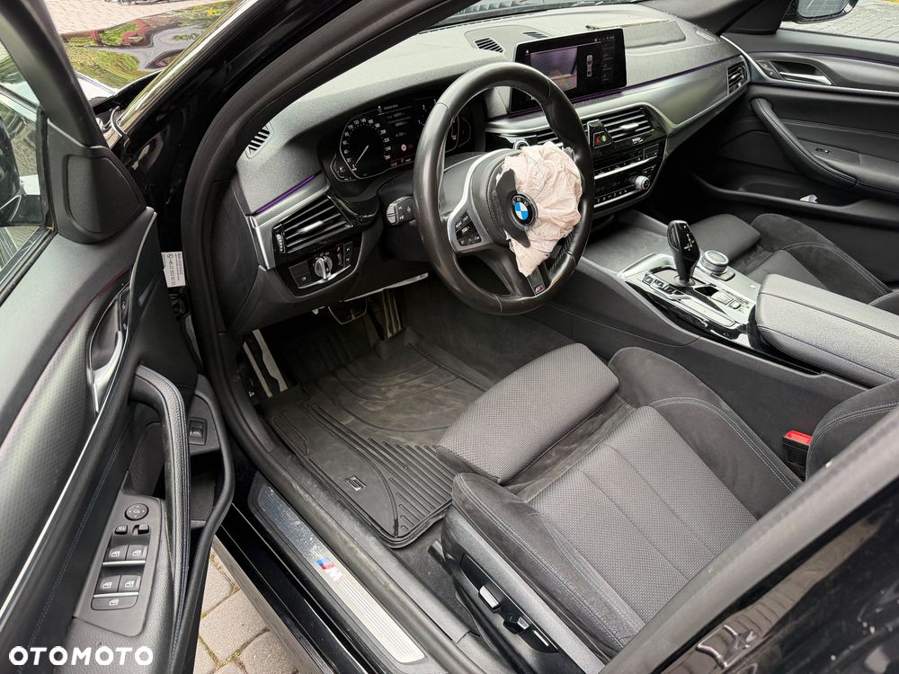 BMW 5 Series 2020 photo 4