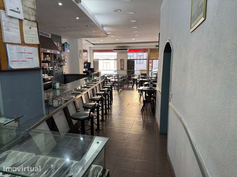 Café bem localizado no Porto - Grande imagem: 5/11