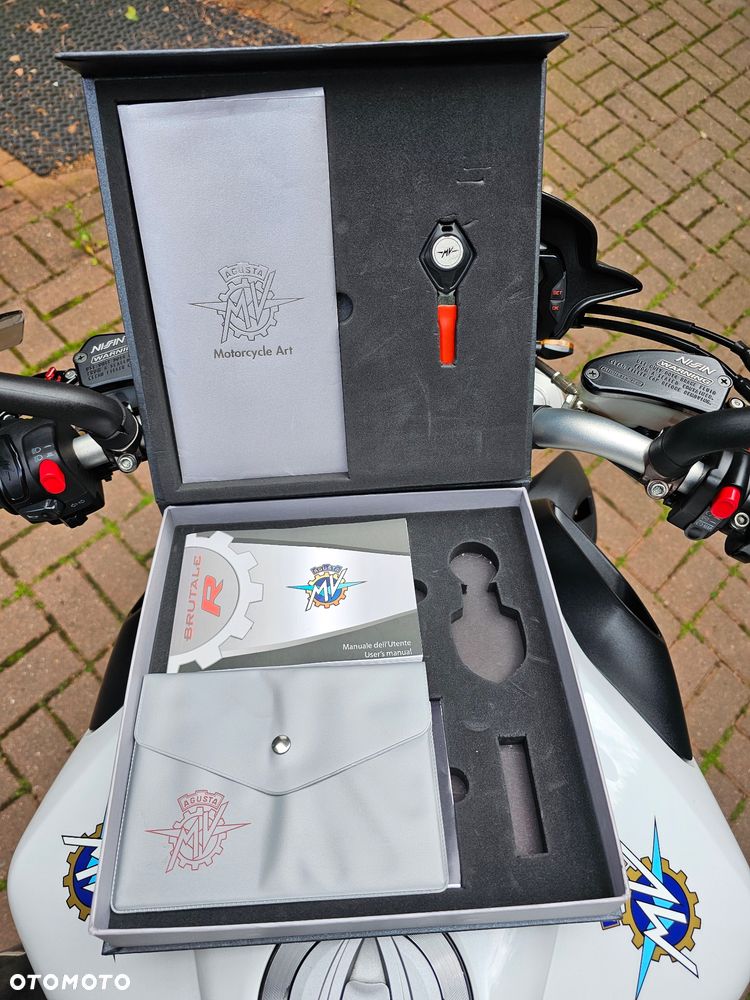 MV AGUSTA Brutale - 19