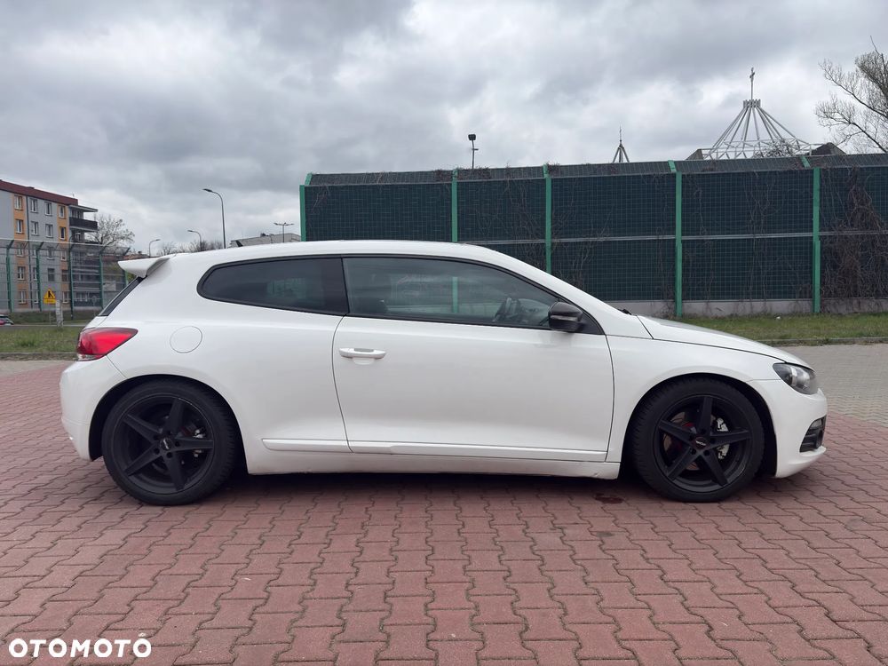 Volkswagen Scirocco - 3