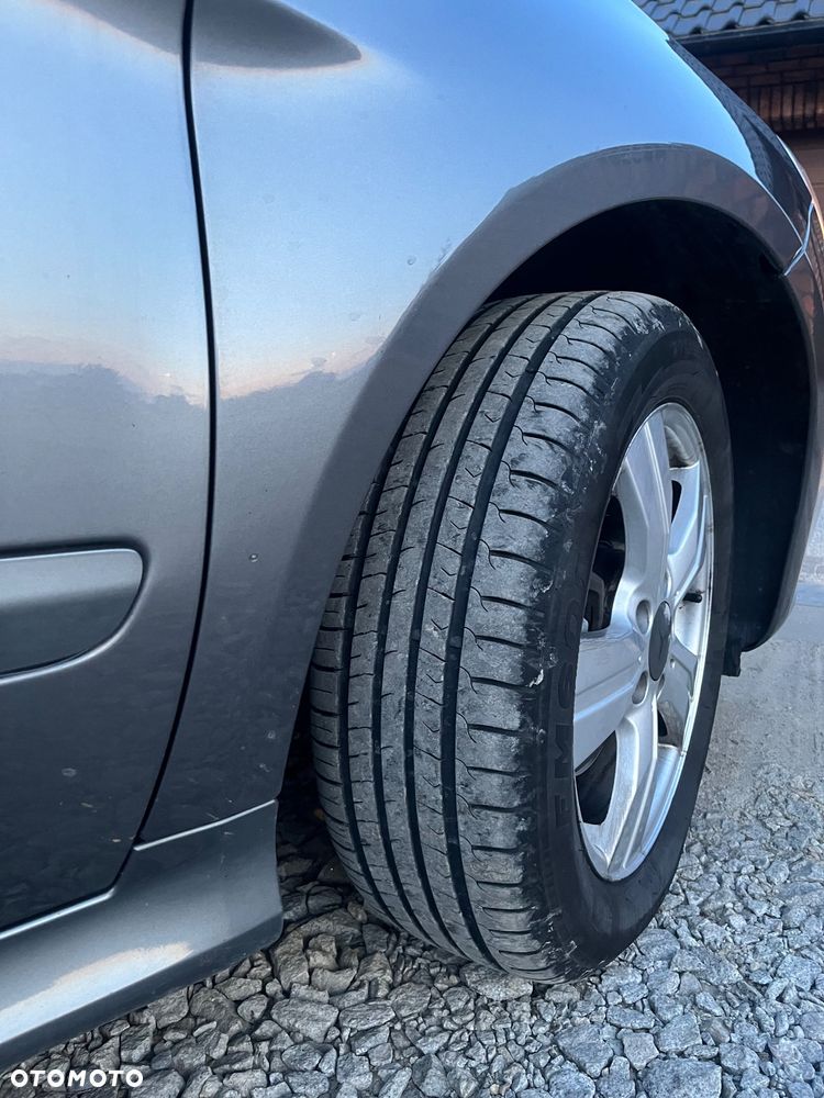 Mercedes-Benz Klasa B 180 CDI Autotronic - 17