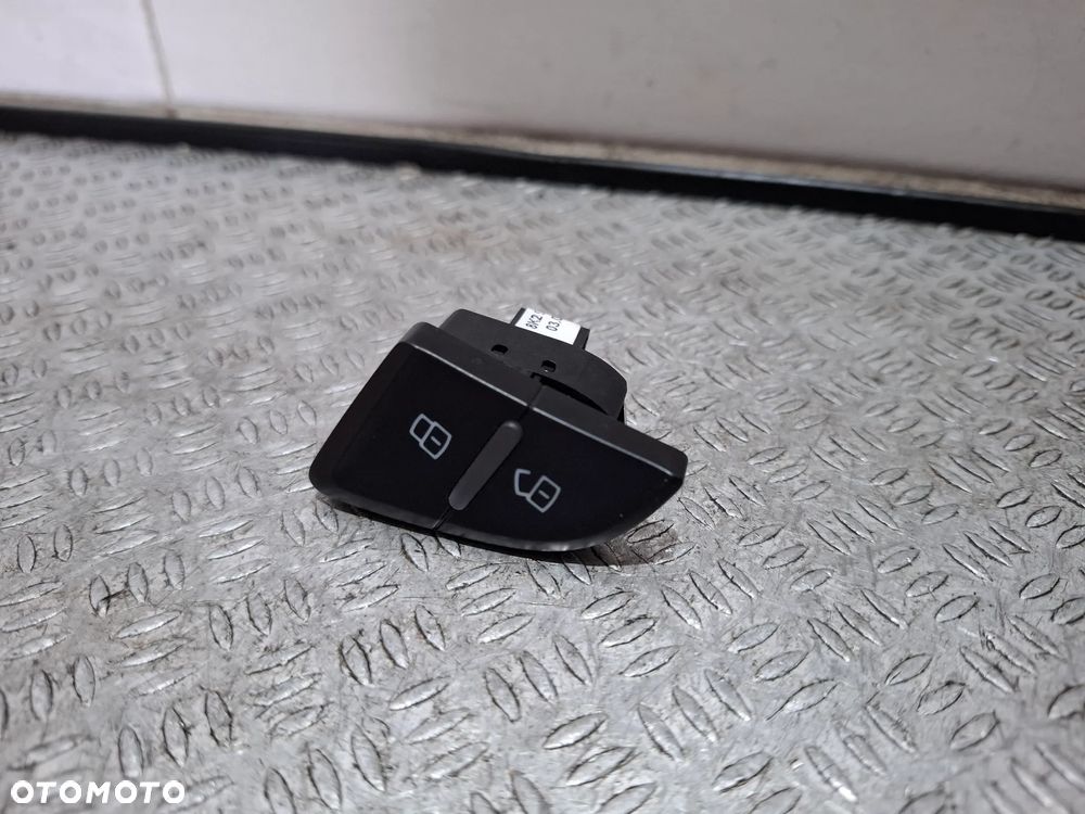 Przełącznik centralnego zamka Audi A4 B8 2013 rok nr 8K2962108A - 1