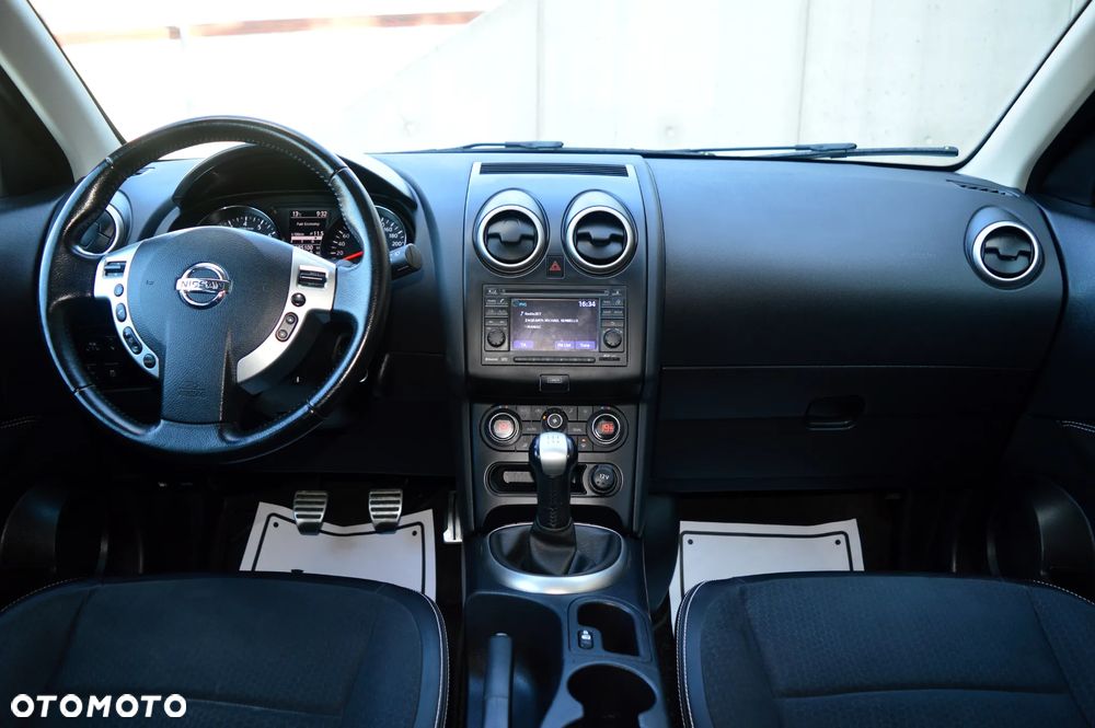 Nissan Qashqai 1.6 visia - 13