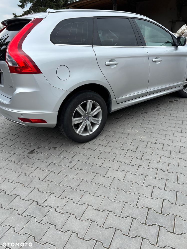Volvo XC 60 D4 Drive-E Momentum - 10