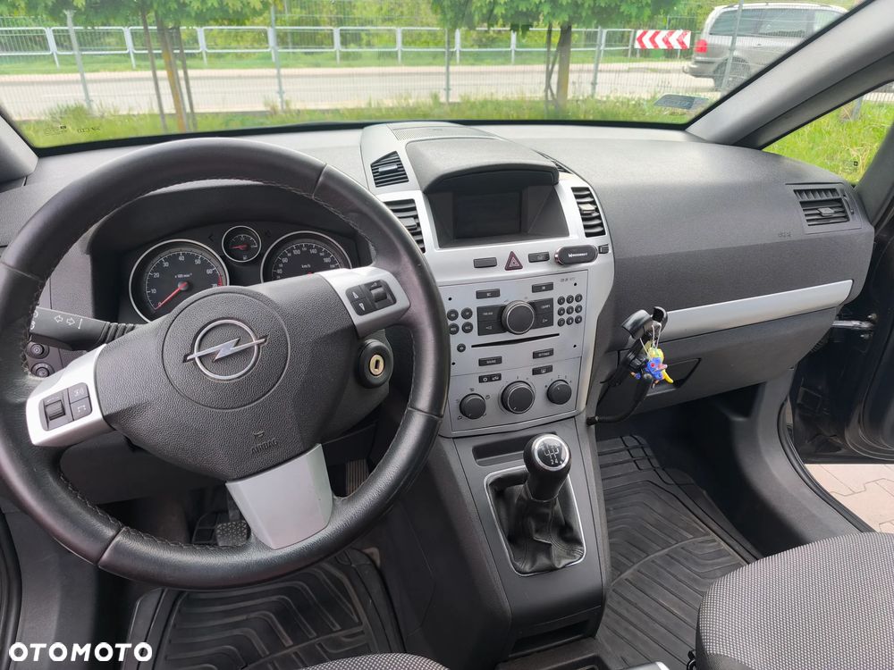 Opel Zafira 1.6 - 6