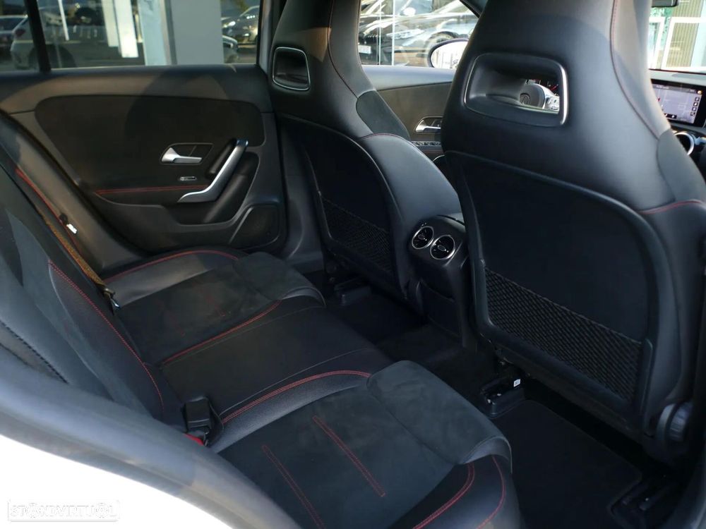 Mercedes-Benz A 180 d AMG Line Aut. - 33