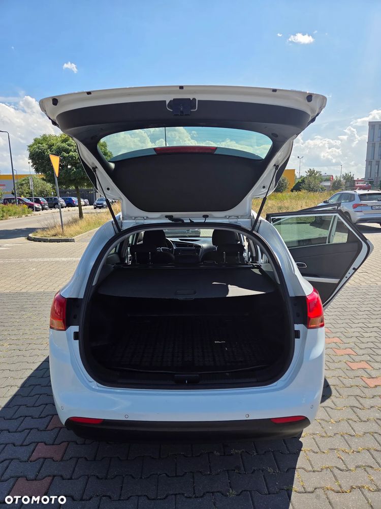 Kia Ceed 1.6 CRDi L DCT - 17