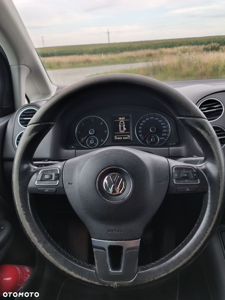 Volkswagen Golf Plus 1.6 TDI DPF BlueMotion Technology Comfortline - 11