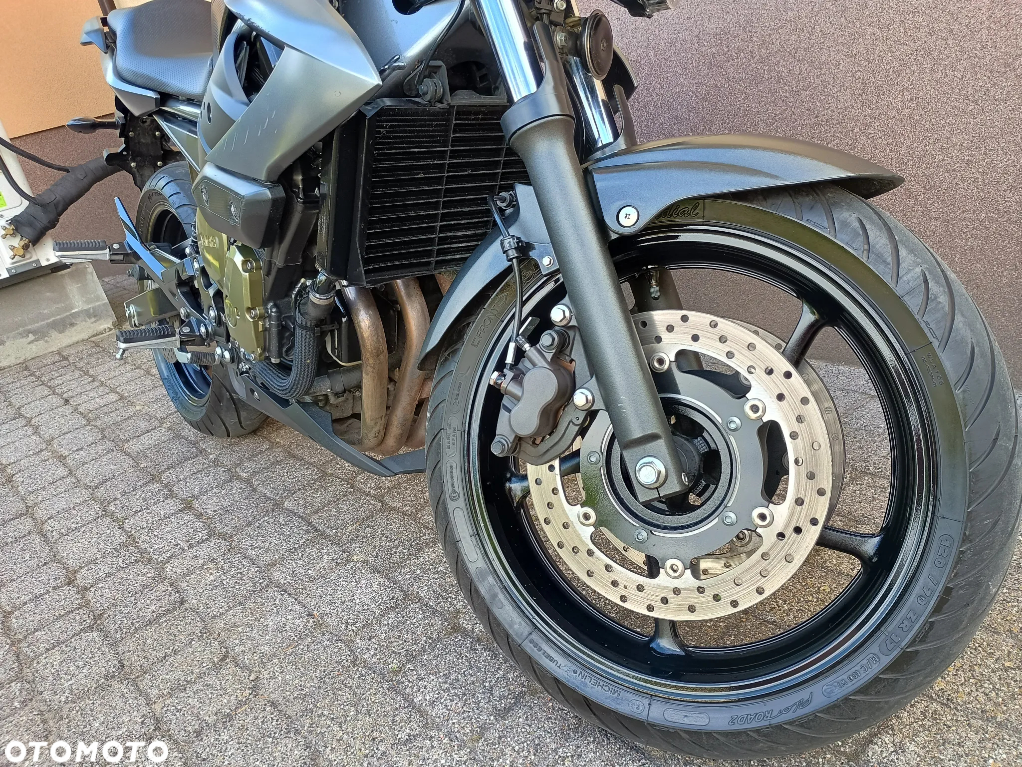 Yamaha XJR - 21