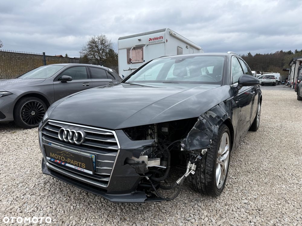 Audi A4 Limousine - 8