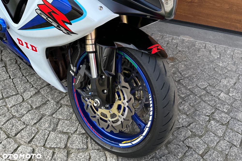 Suzuki GSX-R - 4