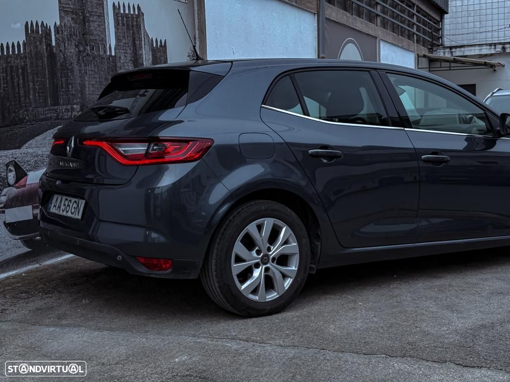 Renault Mégane 1.5 Blue dCi Limited - 9