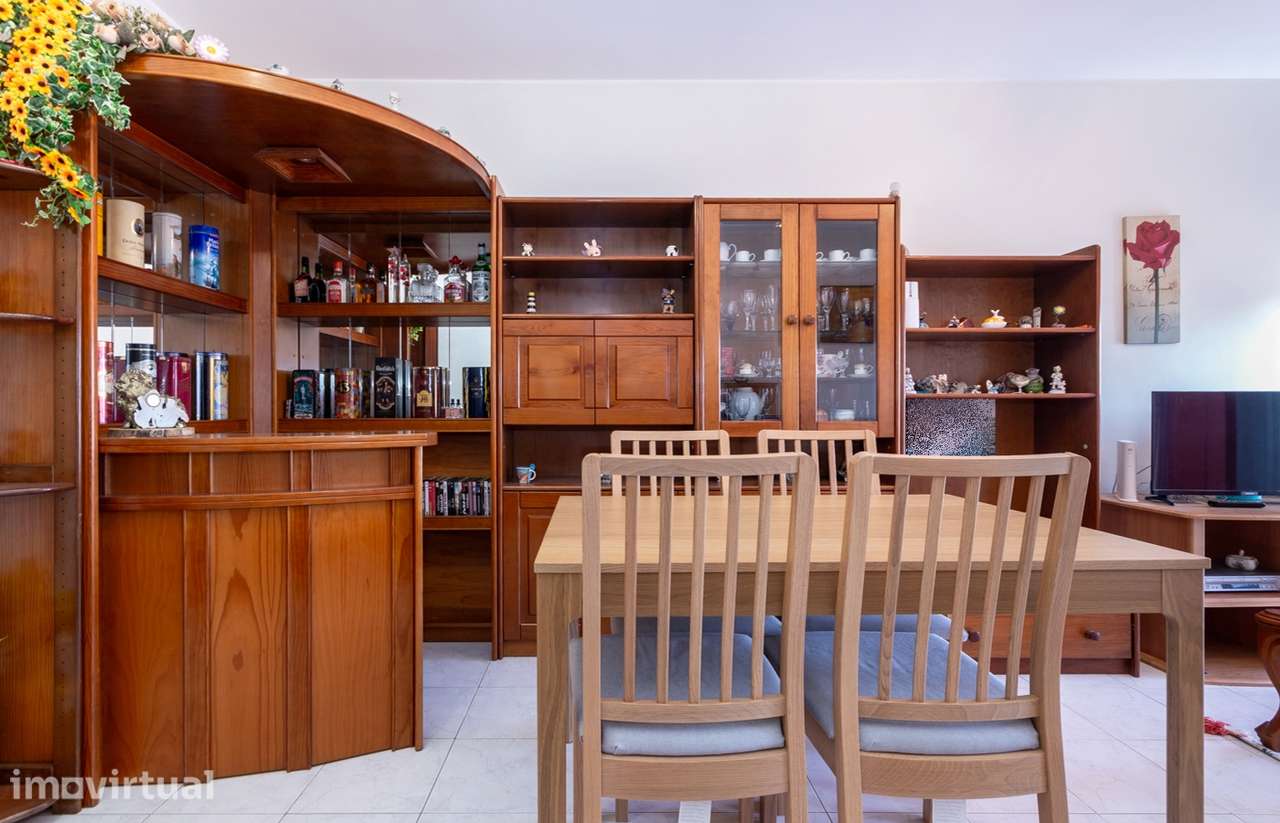 Apartamento T2 com varandas em Santa Maria de Lamas. - Grande imagem: 3/27
