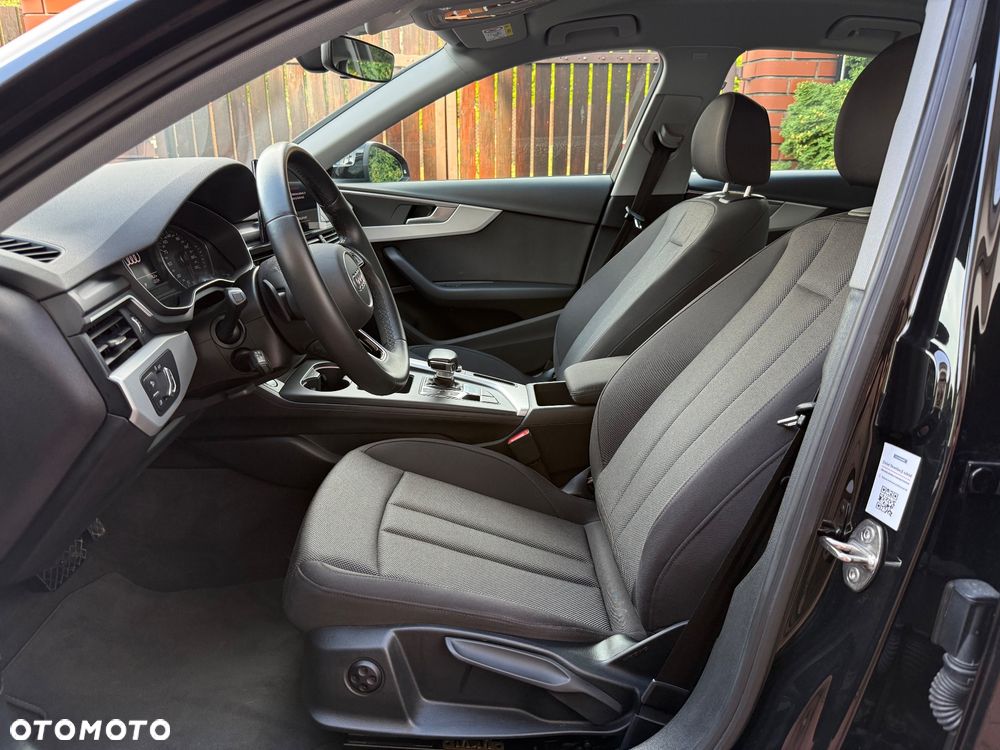 Audi A4 Limousine 35 TFSI mHEV Advanced S tronic - 8