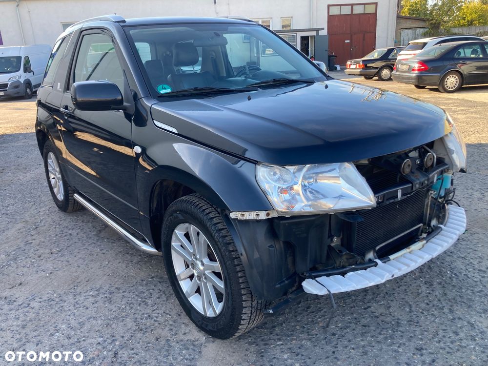 Suzuki Grand Vitara 1.6 Black&White - 8