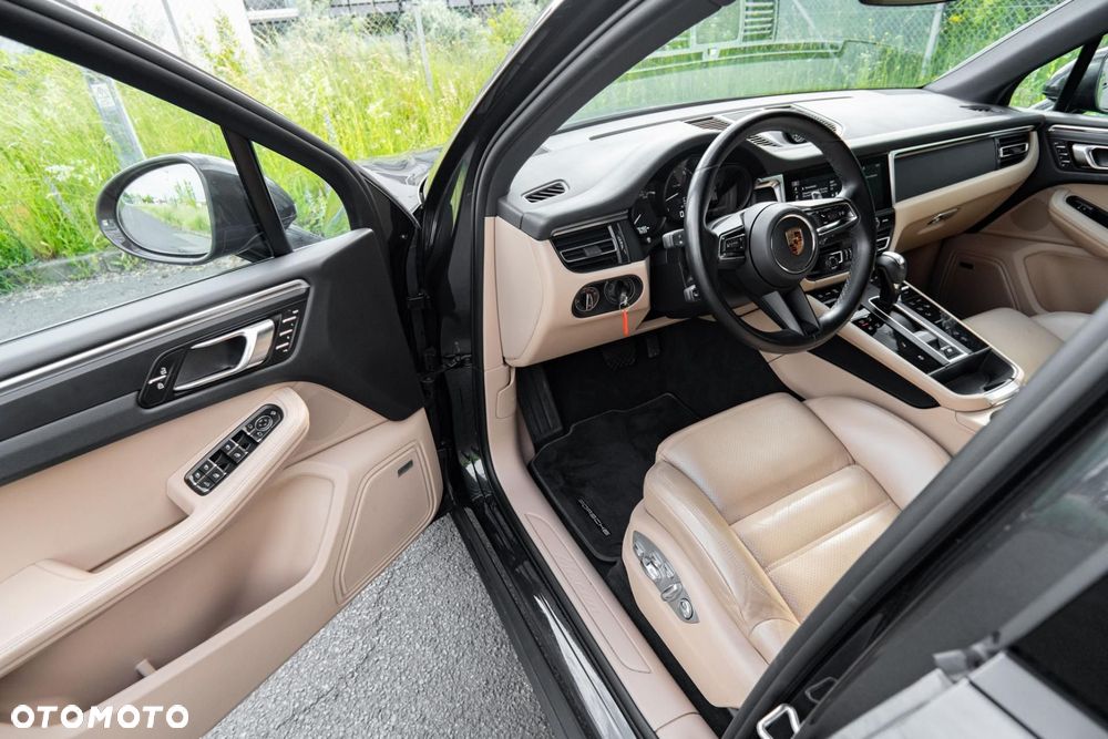 Porsche Macan Standard - 10