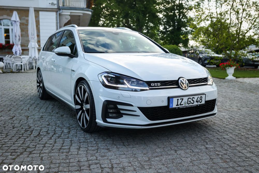 Volkswagen Golf GTD 2.0 TDI SCR DSG - 11